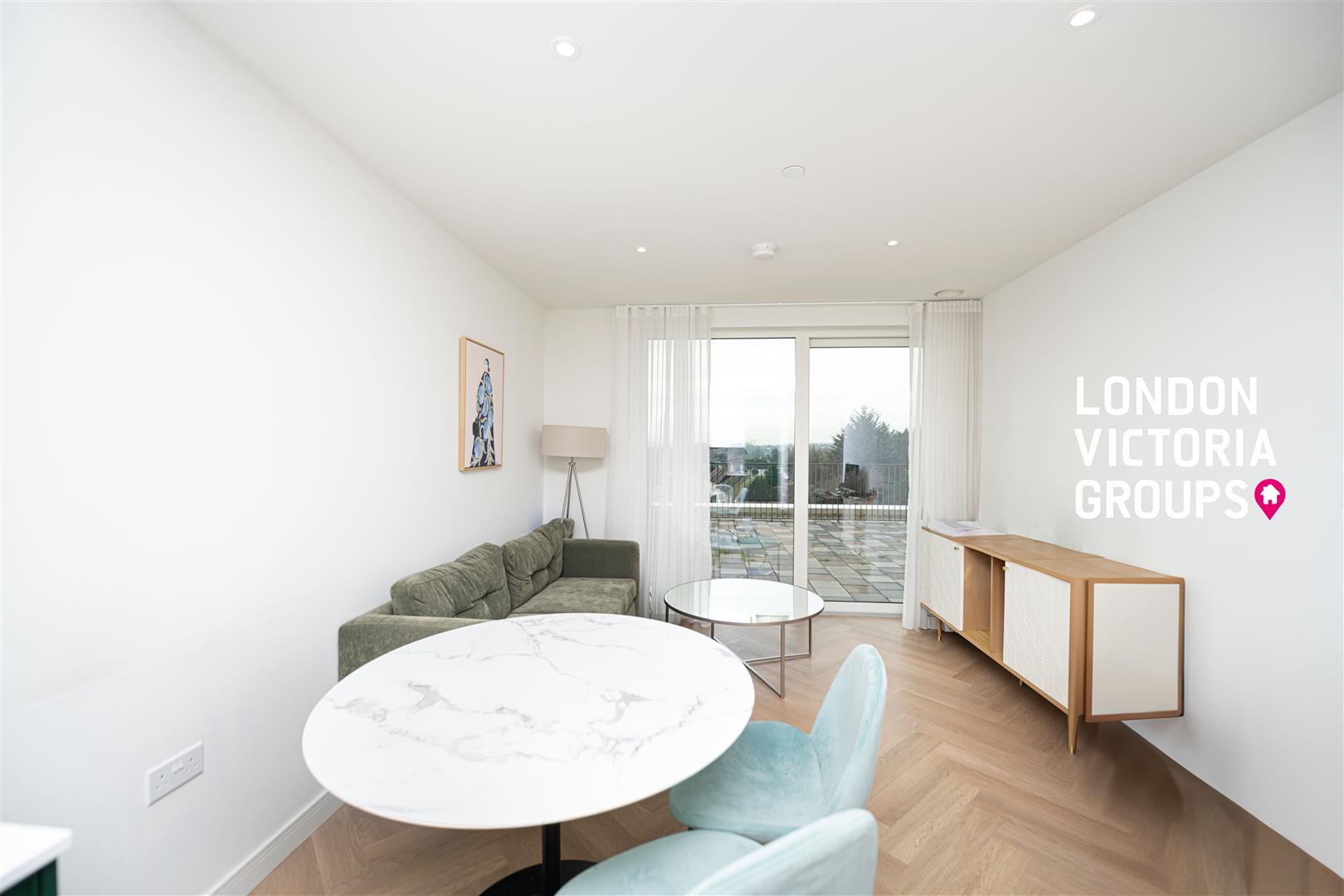1 bed property in Bower House, 4 Henshaw Parade, London